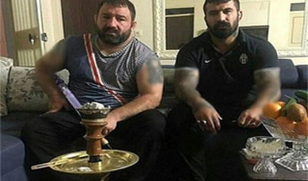 عکس وحید مرادی در مقابل سردار