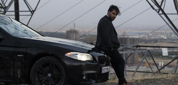 عکس ماشین مالک در زخم کاری