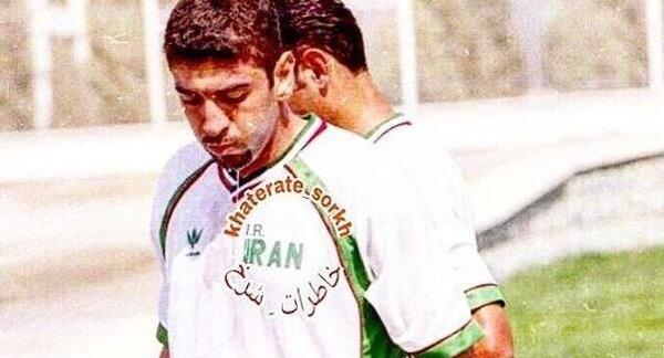 عکس علی انصاریان با لباس پرسپولیس