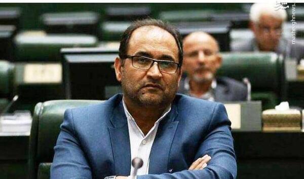 عکس نماینده مجلس با خربزه