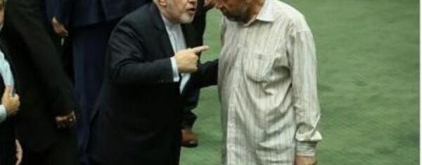 عکس نماینده مجلس با خربزه