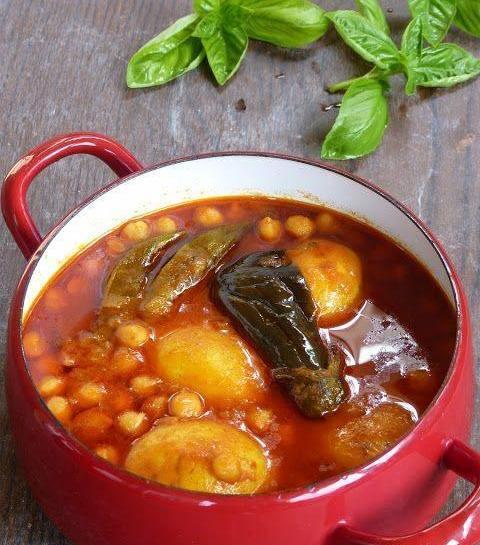 عکس آبگوشت در قابلمه