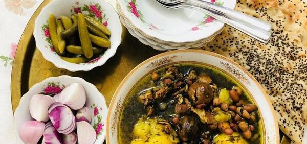 عکس آبگوشت در قابلمه