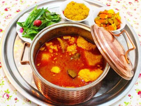 عکس آبگوشت در قابلمه