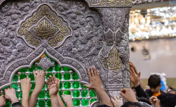 عکس نزدیک از حرم امام حسین
