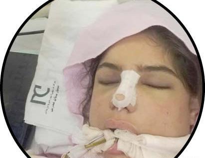 عکس دختر در حال مرگ