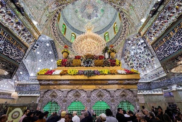 عکس حرم امام حسین در شب میلاد