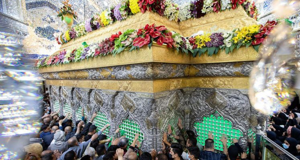 عکس حرم امام حسین در شب میلاد