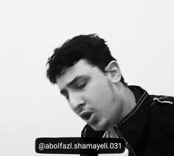 عکس بهروز وثوقی و گوگوش روی موتور