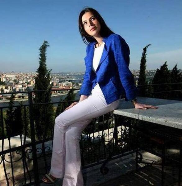عکس پای خدیجه شندیل