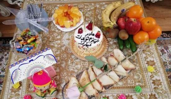 عکس ایده تزیین میز برای روز مادر