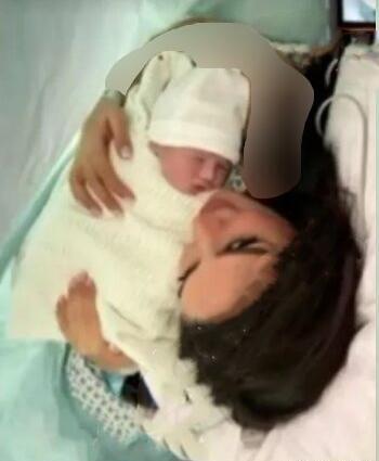 عکس بچه ی دنیا جهانبخت و مهراد جم