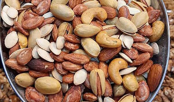 عکس آجیل چهارشنبه سوری