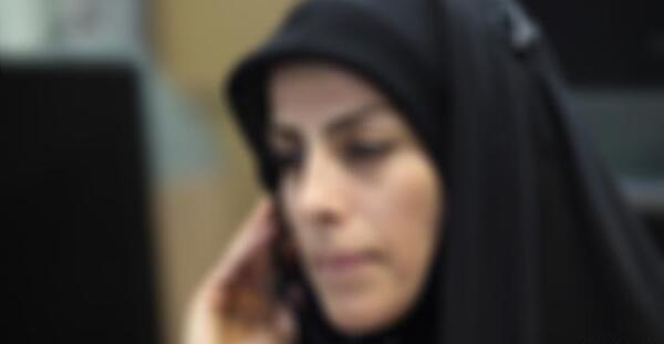 عکس خانم عباسی مجری رادیو جوان