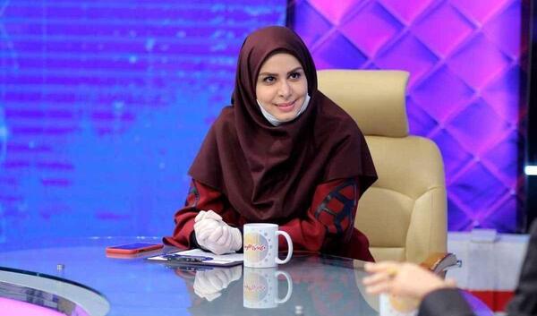 عکس مجری در انتهای الوند