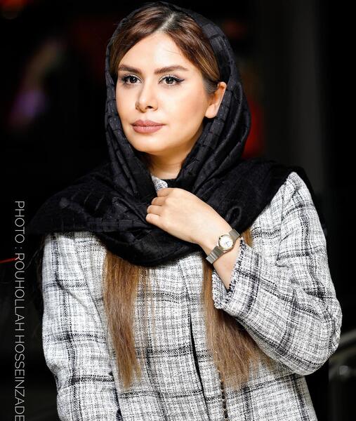 عکس مجری در انتهای الوند