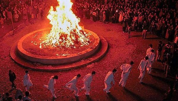 عکس مراسم سنتی چهارشنبه سوری