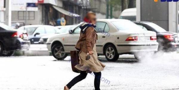 عکس دختر با کفش پاشنه بلند