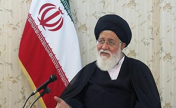 عکس قبر زن امام جمعه مشهد