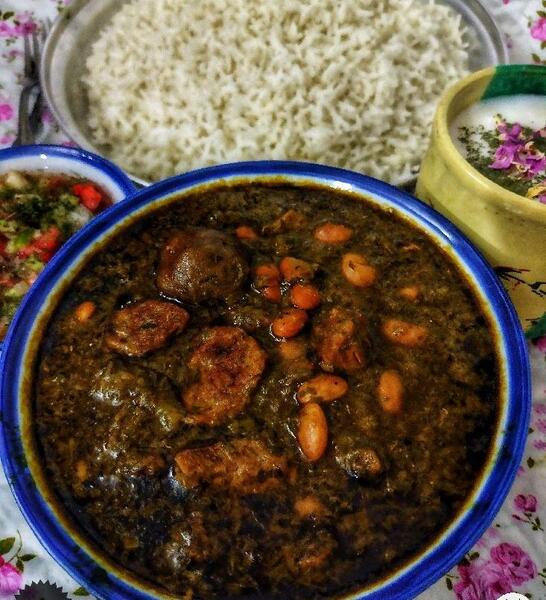 عکس قورمه سبزی مامان پز