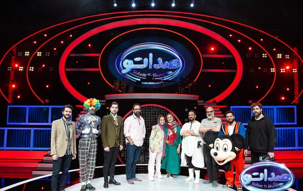 عکس مجری مسابقه کهکشان