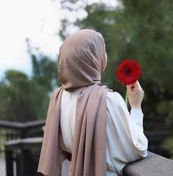 عکس دختر با حجاب گل