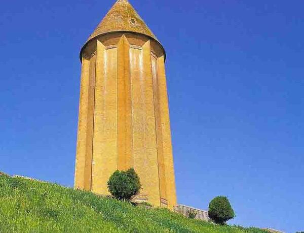 عکس برج گنبد کاووس
