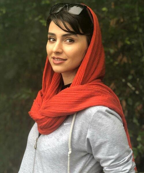 عکس نوشته لاله مرزبان