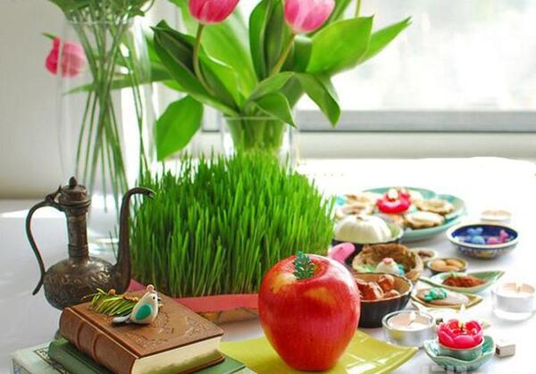 عکس هفت سین در فضای باز
