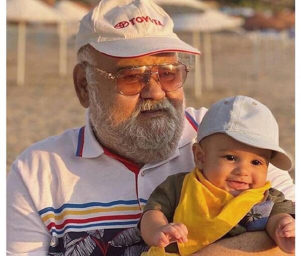 عکس اکبر عبدی و خانواده اش