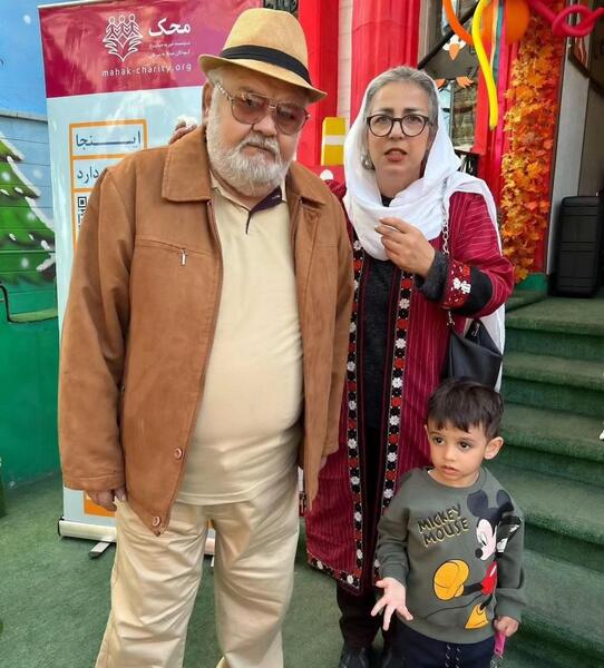 عکس اکبر عبدی و خانواده اش