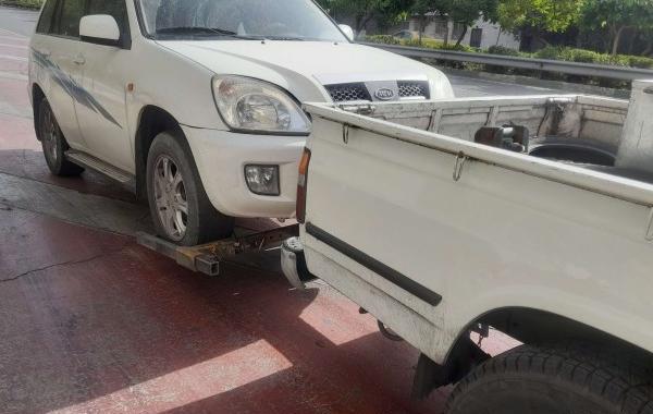 عکس نیسان یدک کش