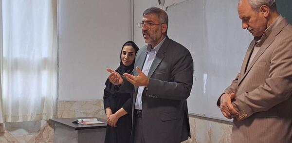 عکس مدرسه حافظ ساری