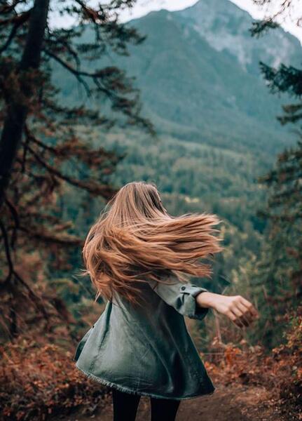 عکس دخترونه برای پروفایل قرمز