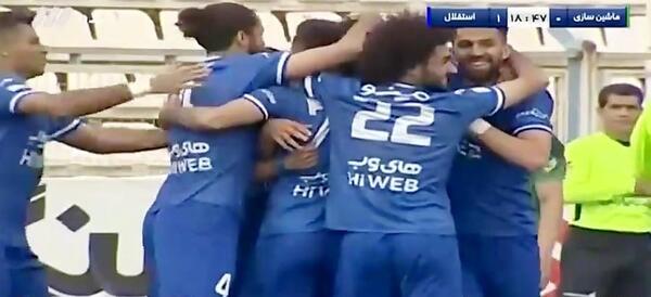 عکس مهدی ترابی با لباس اطاعت از رهبری