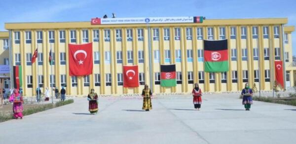 عکس دختر مکاتب افغانستان