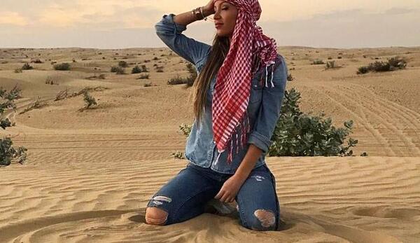 عکس ژست عکاسی مردانه در جنگل