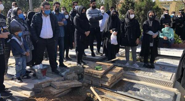 عکس پیکر آزاده نامداری