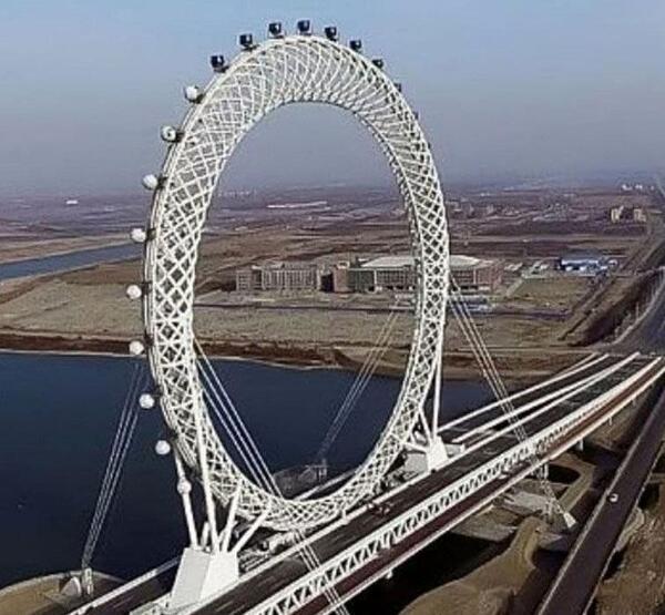 عکس نقاشی ساده چرخ و فلک