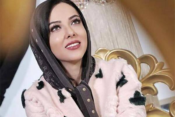 عکس اینستاگرام صبا کمالی