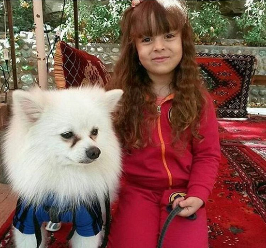 عکس مادر همراز اکبری