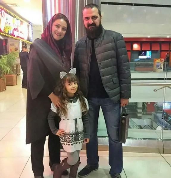 عکس مادر همراز اکبری