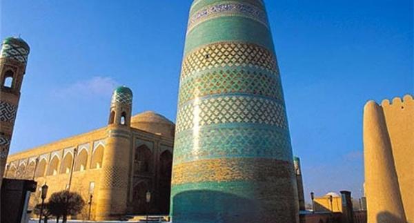 عکسی از پوریای ولی