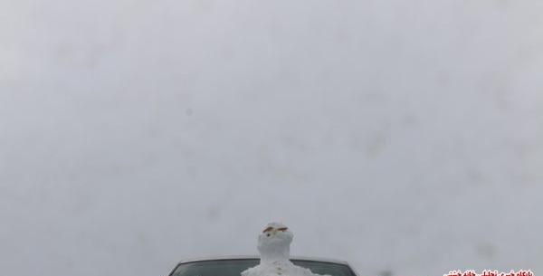 عکس برف خانه