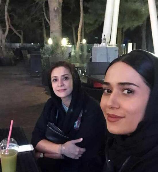 عکس خواهر پریناز ایزدیار