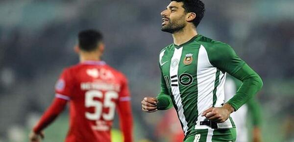 عکس مهدی طارمی در لباس پرسپولیس