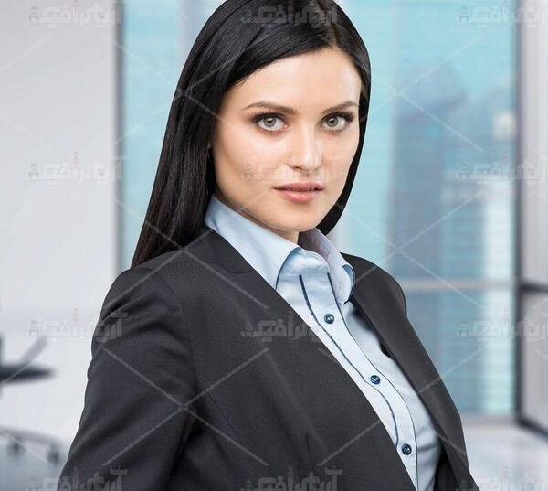 ژست عکس با کت و شلوار