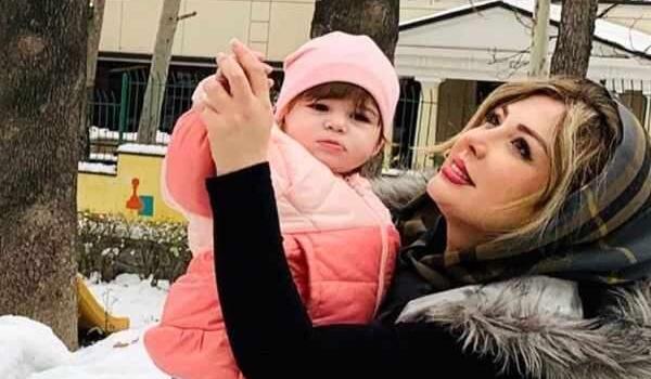 عکس غمگین نیوشا ضیغمی