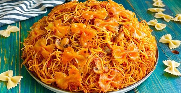 عکس معراج خواننده گیسو افشان