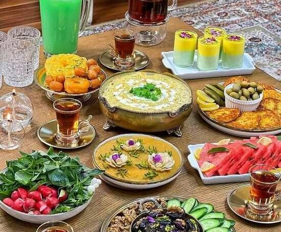 عکس غذا روی میز